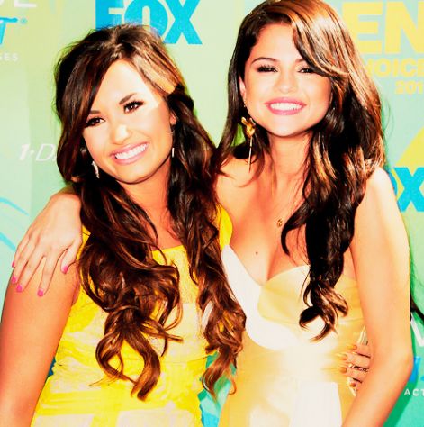 delena-demi-lovato-selena-gomez-favim.com-273001.jpg